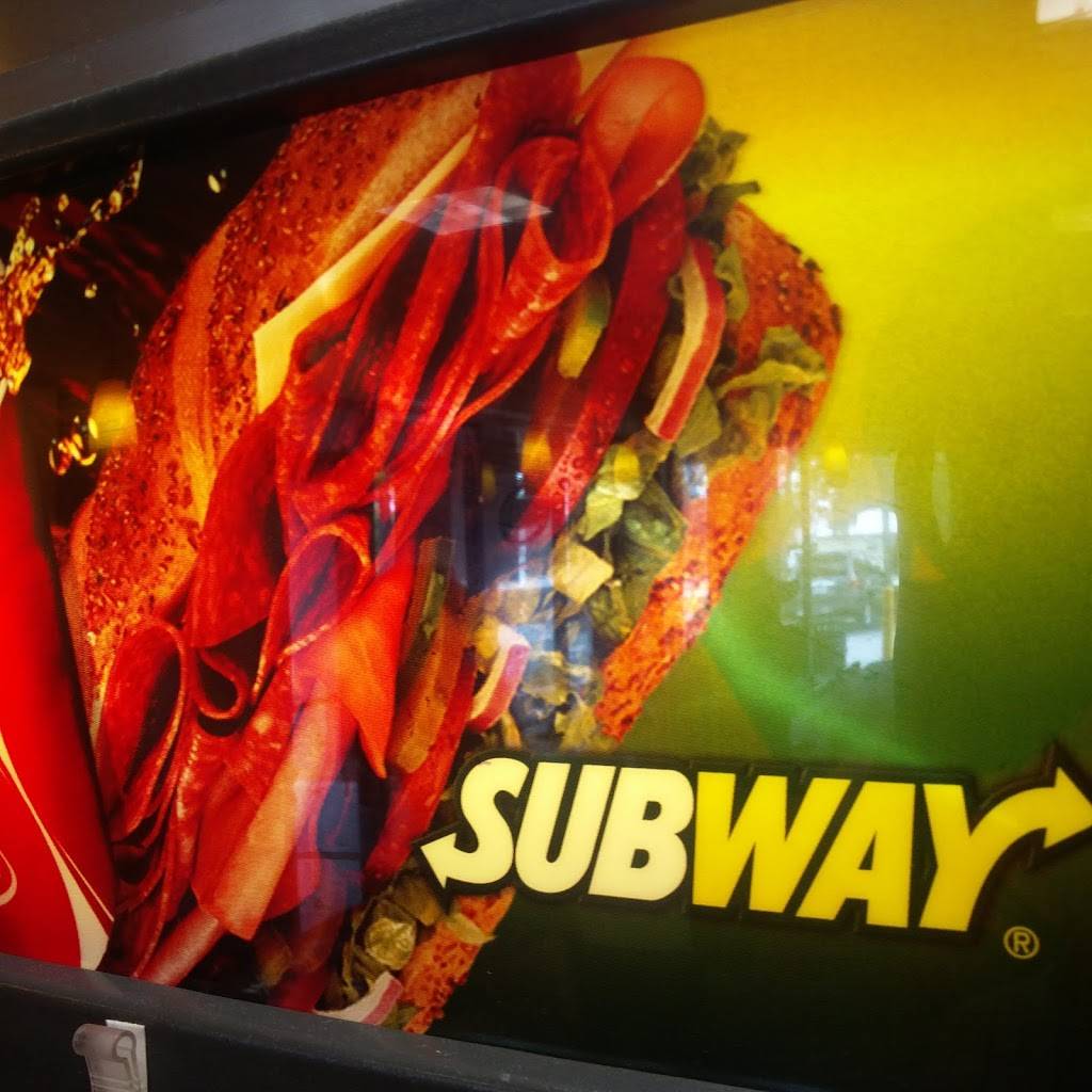 Subway | restaurant | 1094 Spirit Lake Rd, Winter Haven, FL 33880, USA | 8632955531 OR +1 863-295-5531