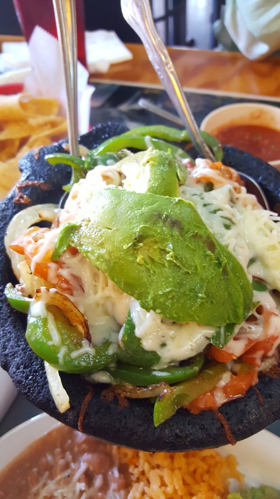 Cielito Lindo | restaurant | 733 S 2nd St, Milwaukee, WI 53204, USA | 4146490401 OR +1 414-649-0401