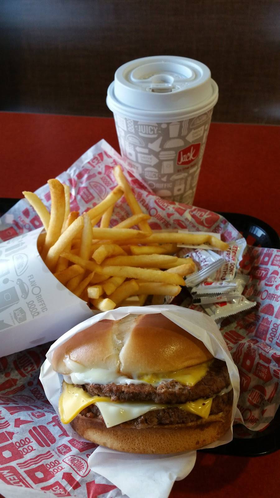 Jack in the Box | restaurant | 1695 El Camino Real, South San Francisco, CA 94080, USA | 6509948245 OR +1 650-994-8245