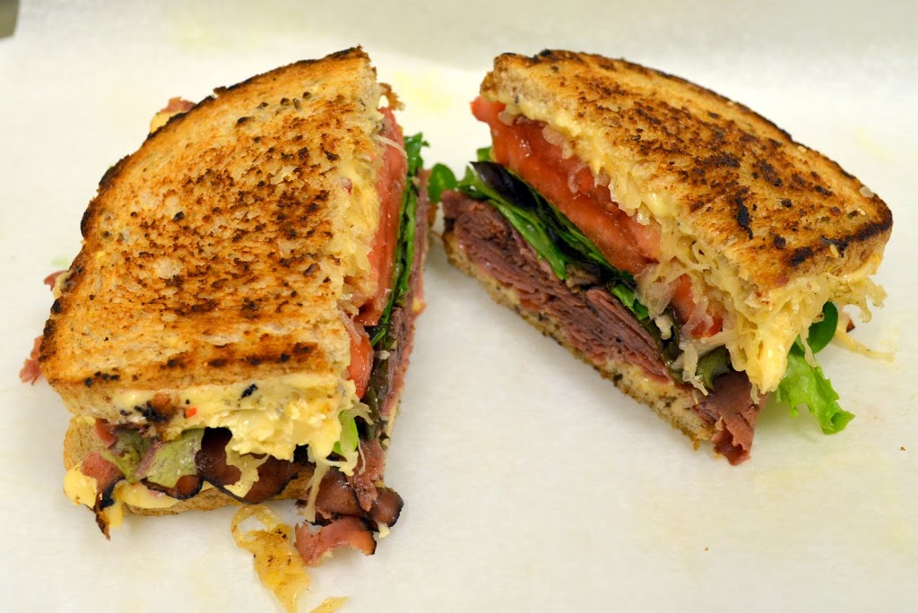 Sub King | restaurant | 2662 Government Blvd, Mobile, AL 36606, USA | 2512196134 OR +1 251-219-6134