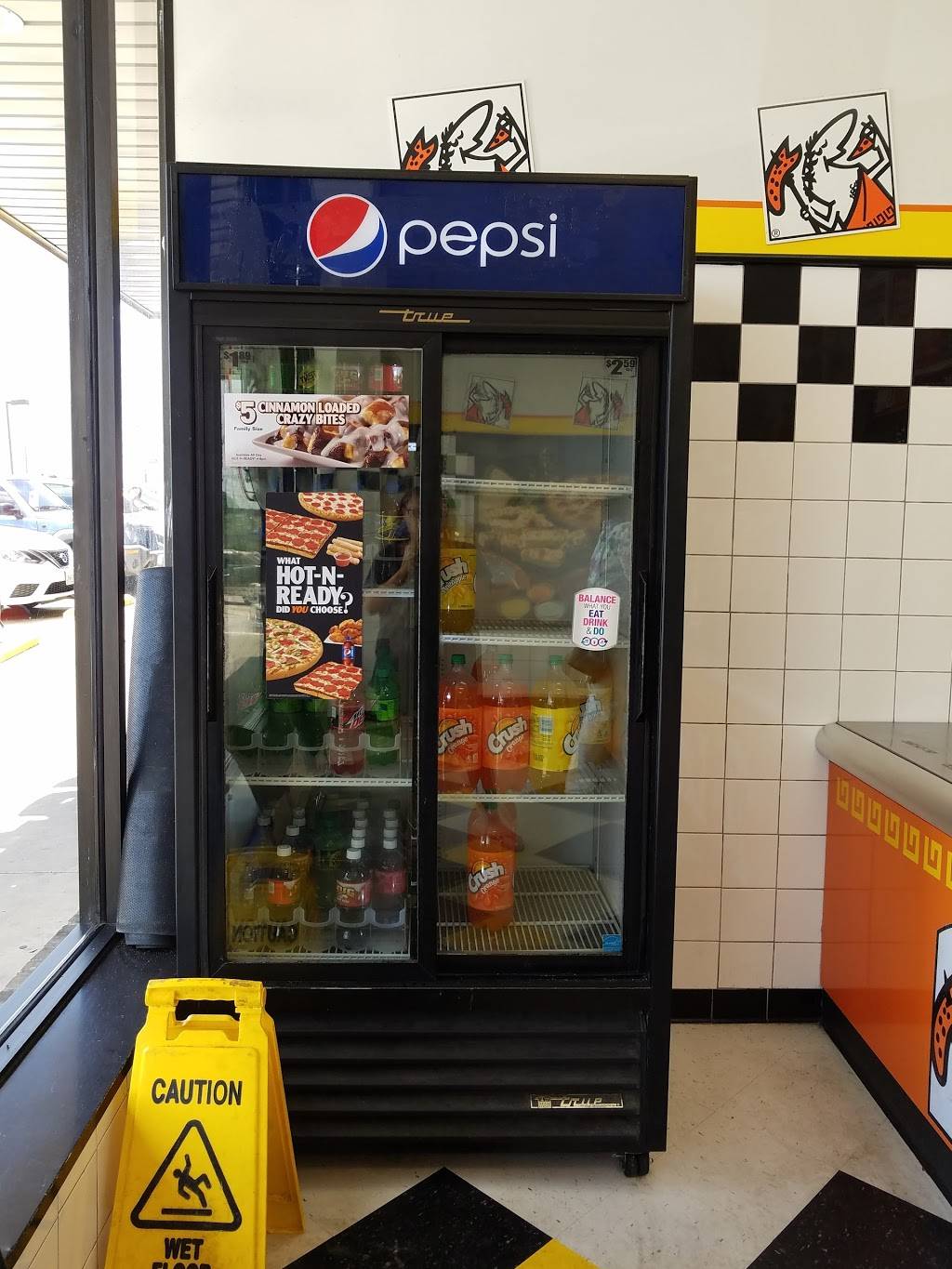 Little Caesars Pizza | meal takeaway | 9076 Camp Bowie W Blvd, Fort Worth, TX 76116, USA | 8175604118 OR +1 817-560-4118