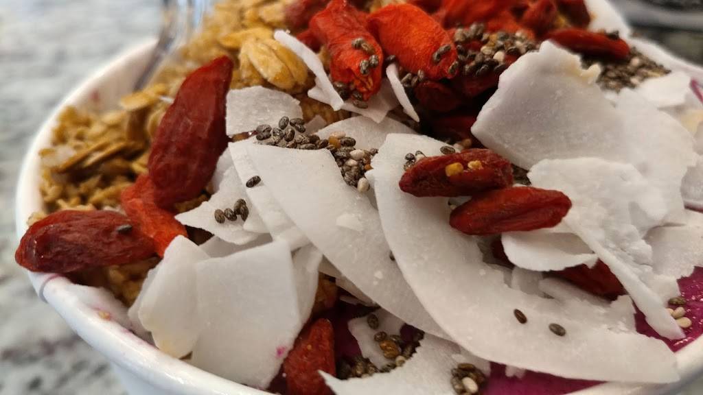 Clean Juice | restaurant | 3334 W Friendly Ave Suite 117, Greensboro, NC 27410, USA | 3367633759 OR +1 336-763-3759