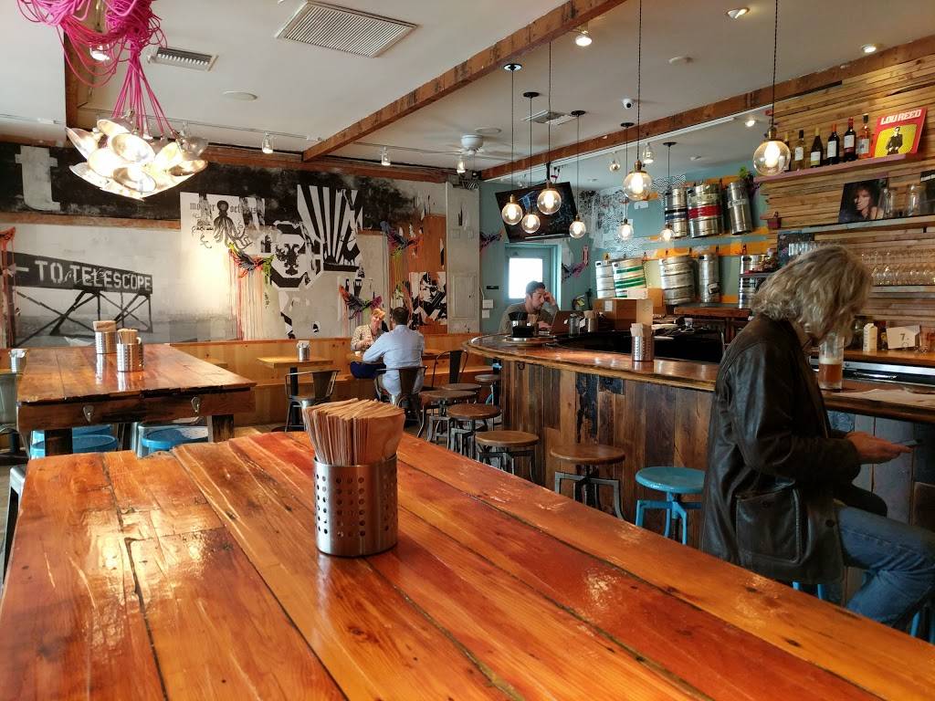 Spitz - Los Feliz | restaurant | 1725 Hillhurst Ave, Los Angeles, CA 90027, USA | 3235223309 OR +1 323-522-3309