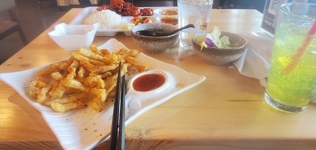 Kobe Sushi & Ramen | meal takeaway | 8173 NE Air Cargo Rd, Portland, OR 97218, USA | 5032492019 OR +1 503-249-2019