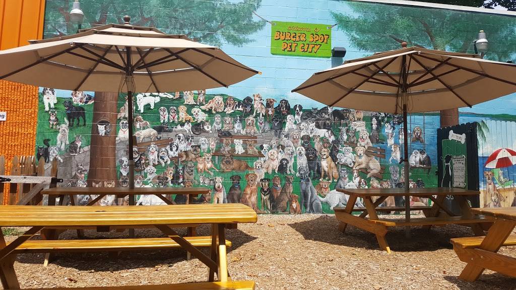 Big Burger Spot | restaurant | 3750 Battleground Ave, Greensboro, NC 27410, USA | 3366173777 OR +1 336-617-3777