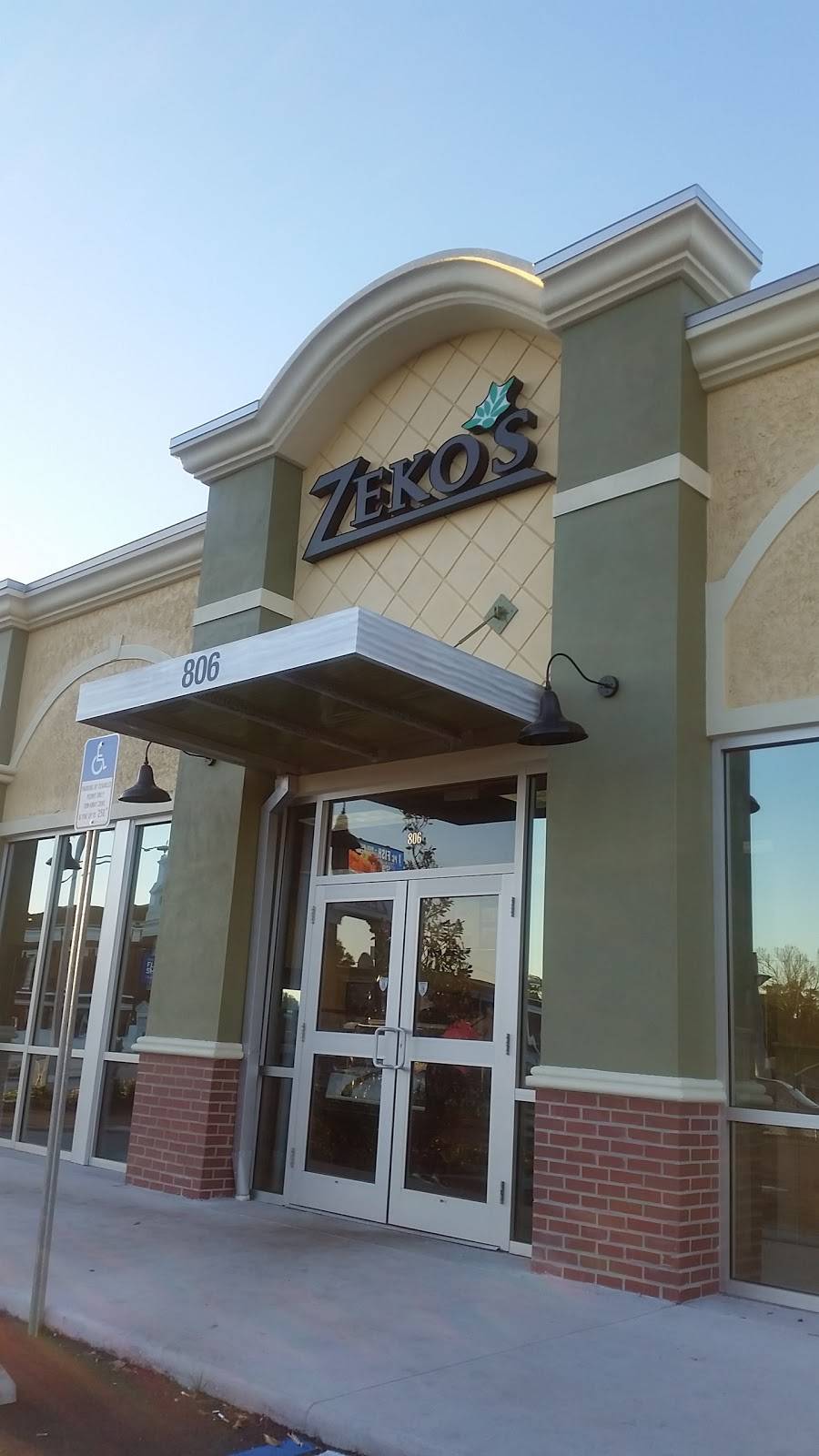 Zekos | restaurant | 806 E Hillsborough Ave, Tampa, FL 33604, USA | 8132528284 OR +1 813-252-8284