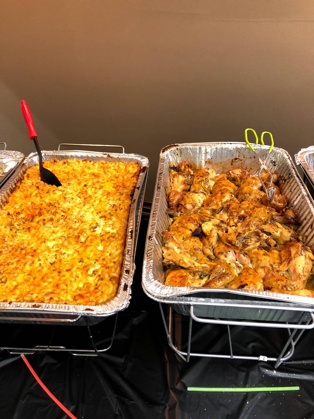 T&N Mini Kitchen | restaurant | 1370 Oakwood, Detroit, MI 48217, USA | 3134069397 OR +1 313-406-9397