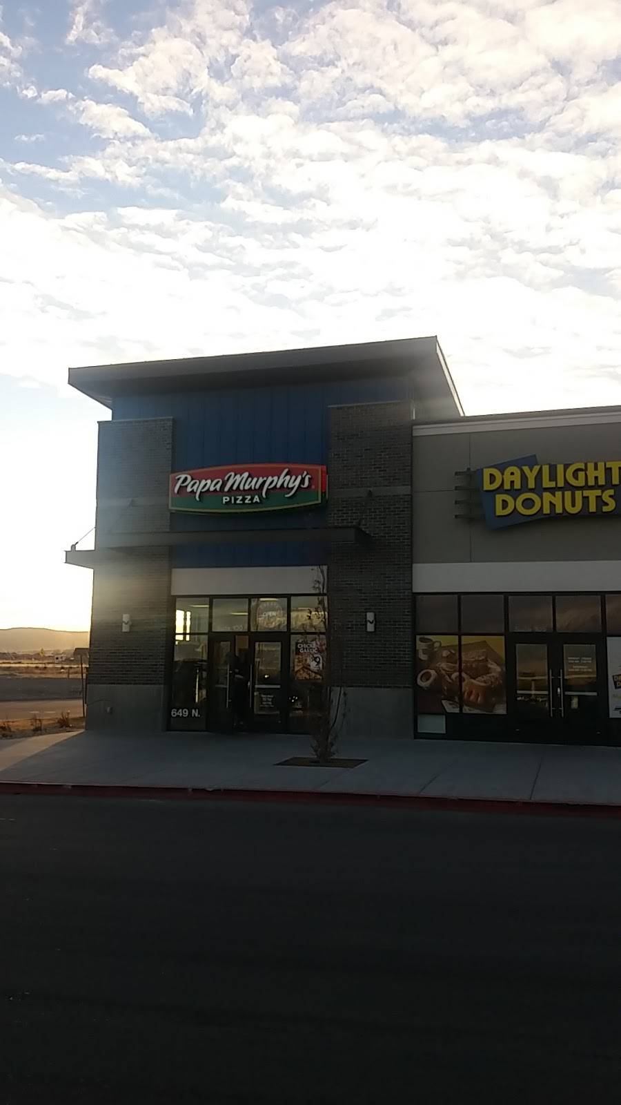 Papa Murphys | Take N Bake Pizza | meal takeaway | 649 Redwood Rd Ste 100, Saratoga Springs, UT 84045, USA | 8013416363 OR +1 801-341-6363