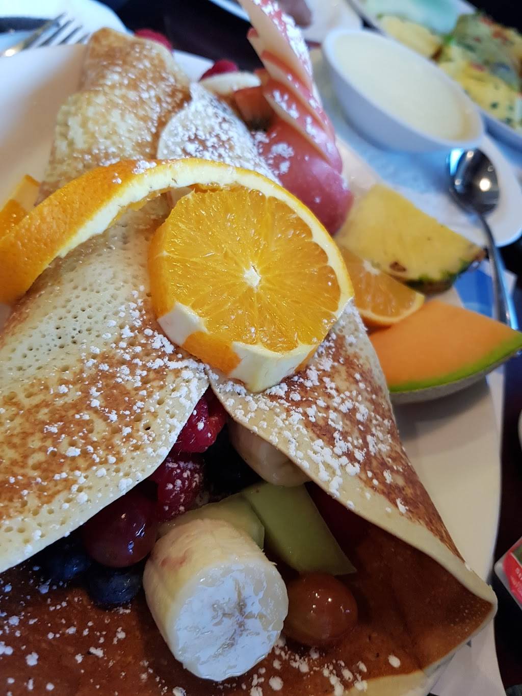 Eggsquis | restaurant | 6400 Boulevard Taschereau, Brossard, QC J4W 3J2, Canada | 4504430358 OR +1 450-443-0358