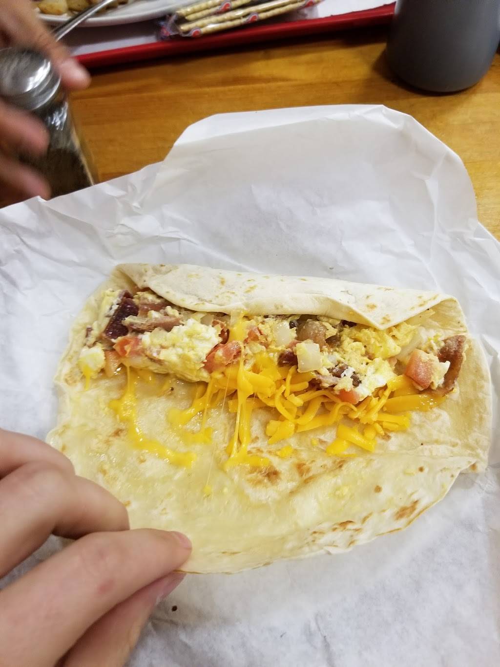 Pittsburg Hot Links | restaurant | 1310, 136 W Marshall St, Pittsburg, TX 75686, USA | 9038565765 OR +1 903-856-5765