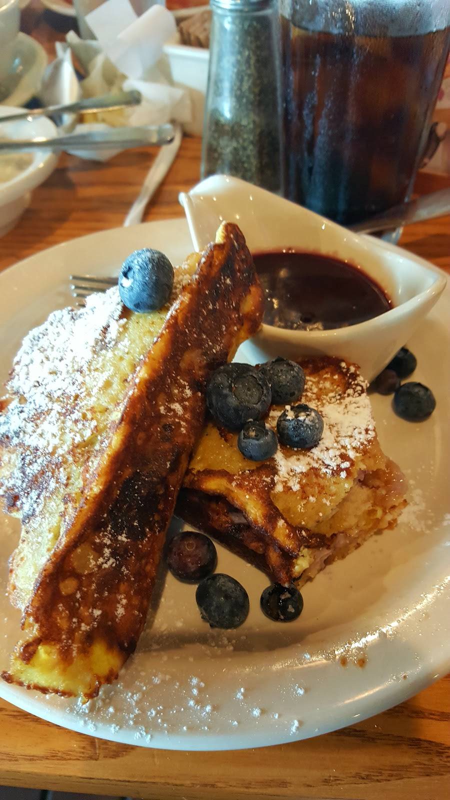 Cracker Barrel Old Country Store | restaurant | 655 Cahaba Valley Rd, Pelham, AL 35124, USA | 2059871555 OR +1 205-987-1555