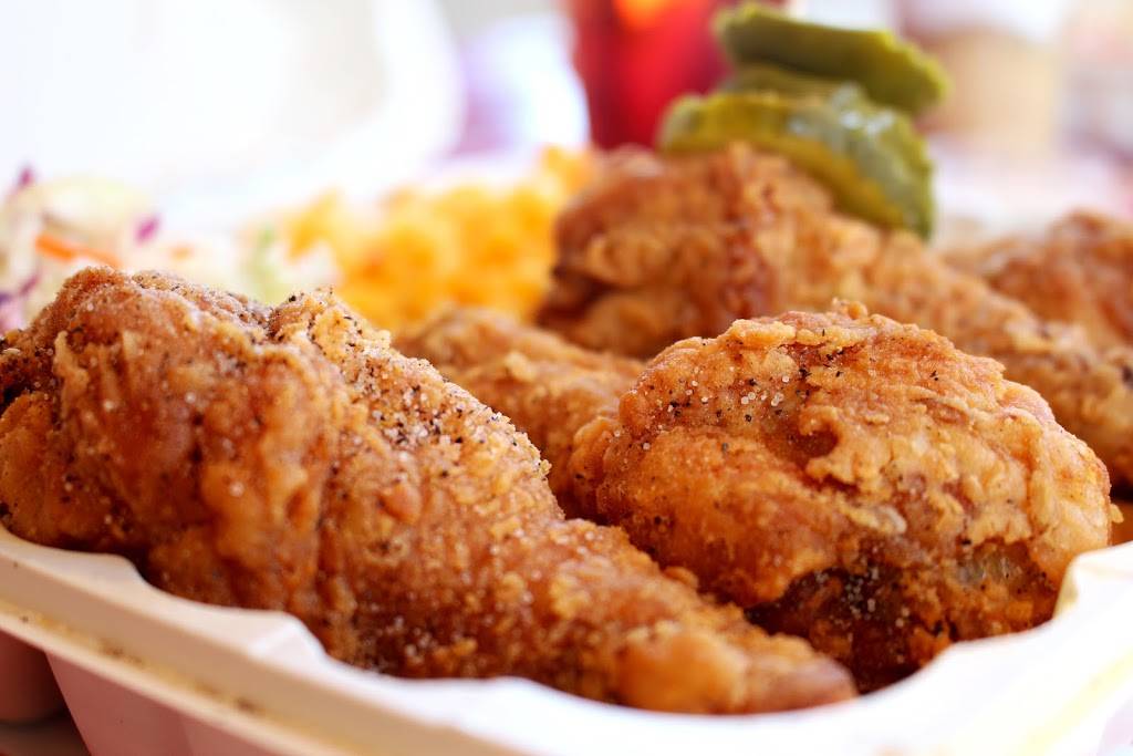 Hot Chicken Takeover | restaurant | 4198 Worth Ave, Columbus, OH 43219, USA | 6145327435 OR +1 614-532-7435