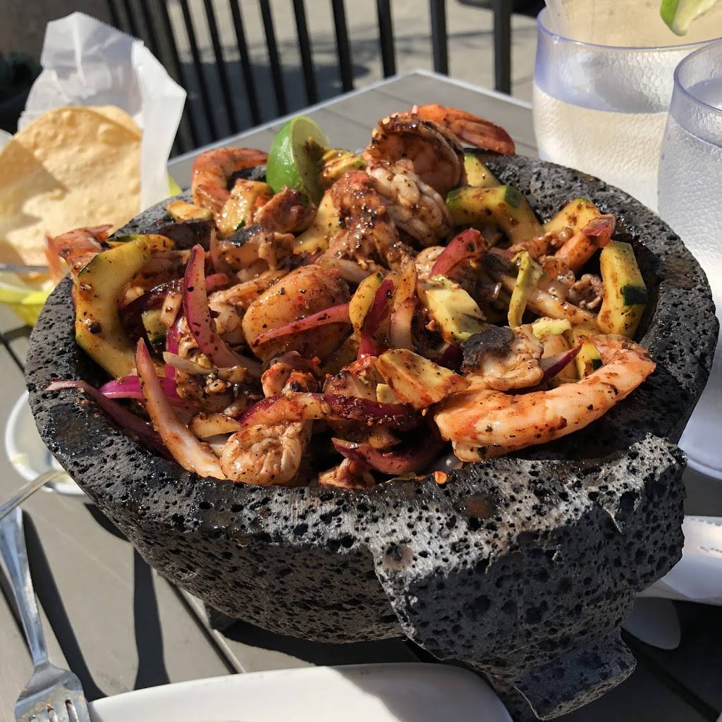 Mariscos El Sinaloense | restaurant | 541 Benicia Rd, Vallejo, CA 94590, USA | 7076522515 OR +1 707-652-2515