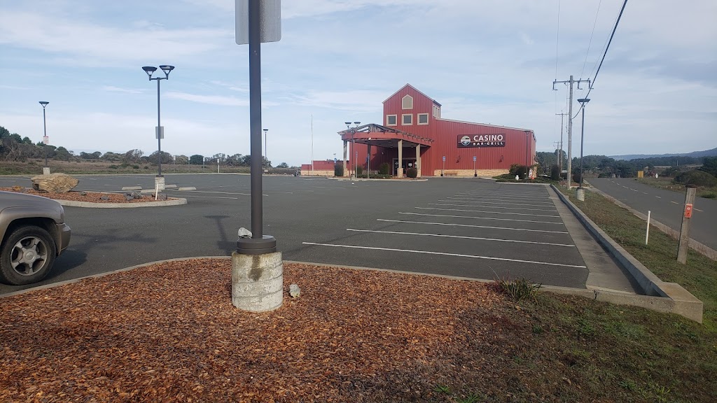 The River Grill | restaurant | 22215 Windy Hollow Rd, Point Arena, CA 95468, USA | 7074675320 OR +1 707-467-5320