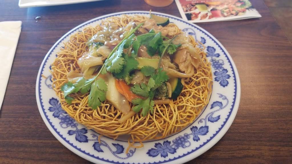 Daos Tai Pans Restaurant | restaurant | 446 N Wilmot Rd, Tucson, AZ 85711, USA | 5207220055 OR +1 520-722-0055