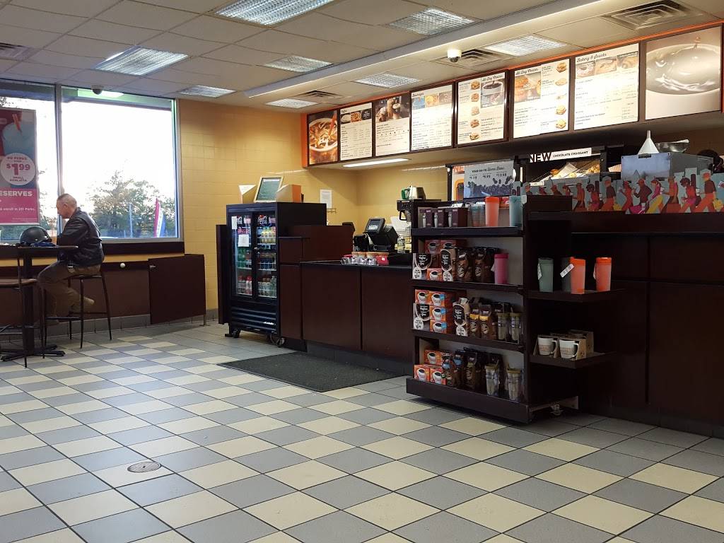 Dunkin | bakery | 1550 W Main Rd, Portsmouth, RI 02871, USA | 4016821396 OR +1 401-682-1396