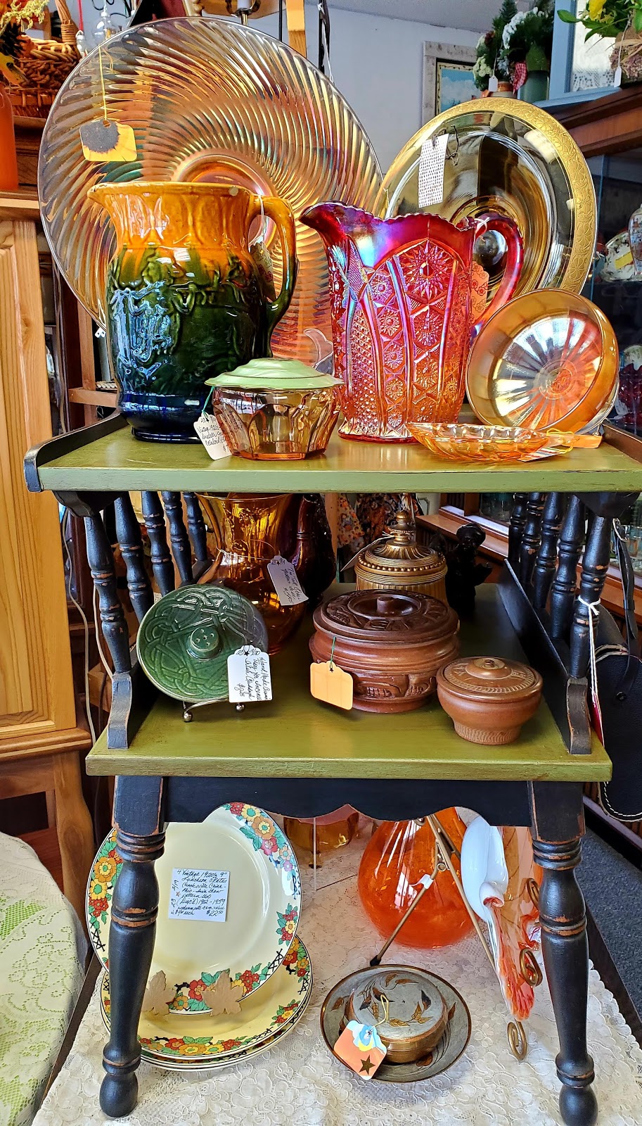 Sissys Treats & Treasures | cafe | 205 N Main St, Seymour, WI 54165, USA | 9208330477 OR +1 920-833-0477