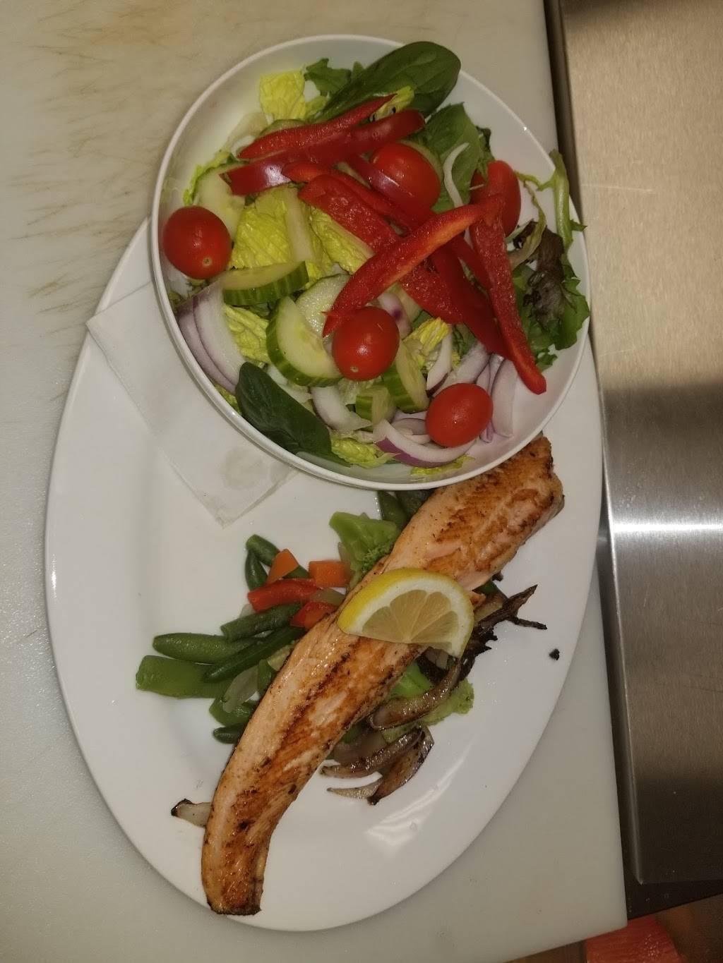 To The Moon bakery & Cafe | restaurant | 24 Trowbridge St W, Meaford, ON N4L 1Y2, Canada | 2266621066 OR +1 226-662-1066