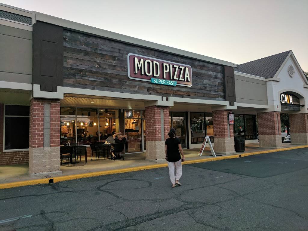 MOD Pizza | restaurant | 11048 Lee Hwy, Fairfax, VA 22030, USA | 7033493076 OR +1 703-349-3076