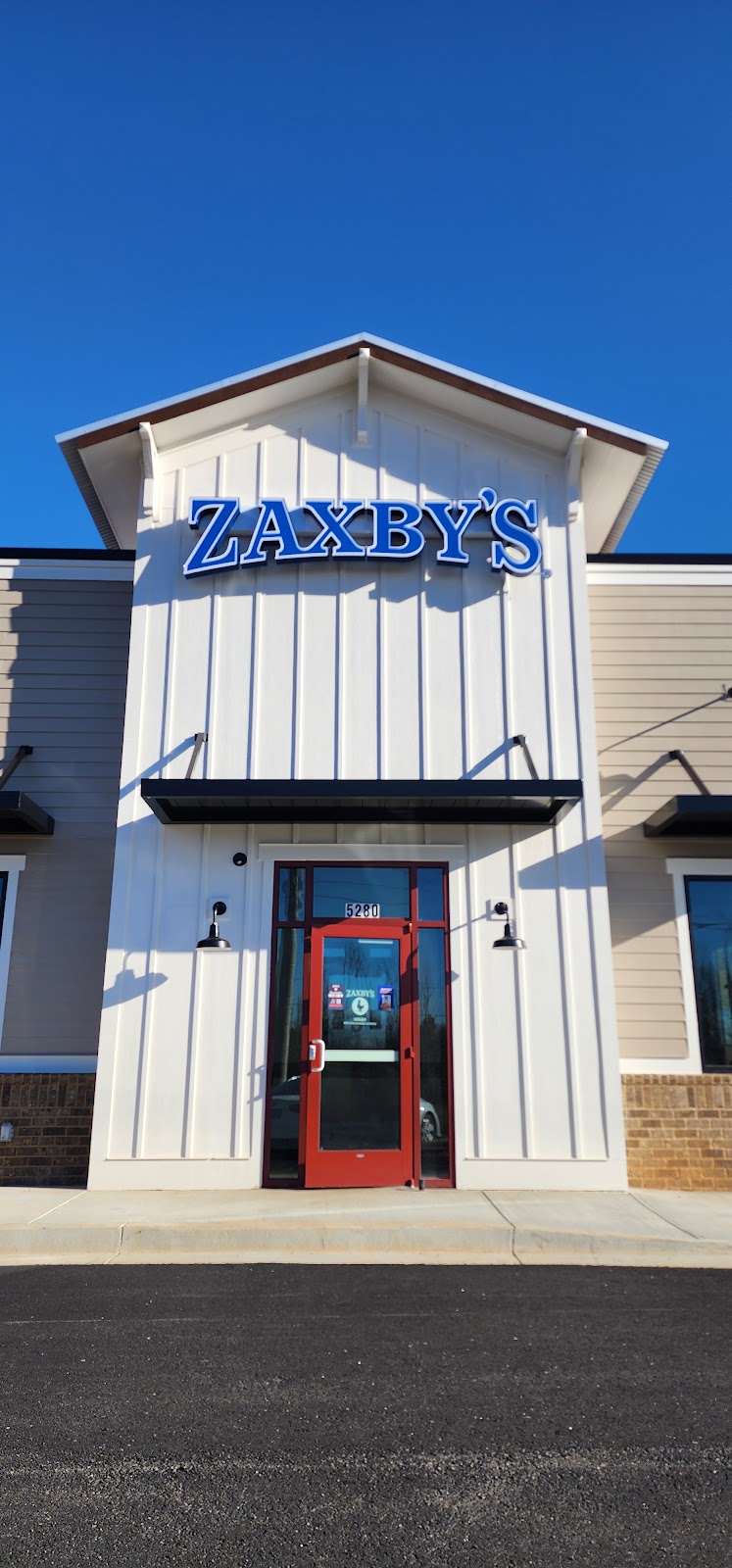 Zaxbys Chicken Fingers & Buffalo Wings | restaurant | 5280 Matt Hwy, Cumming, GA 30028, USA | 6787715725 OR +1 678-771-5725