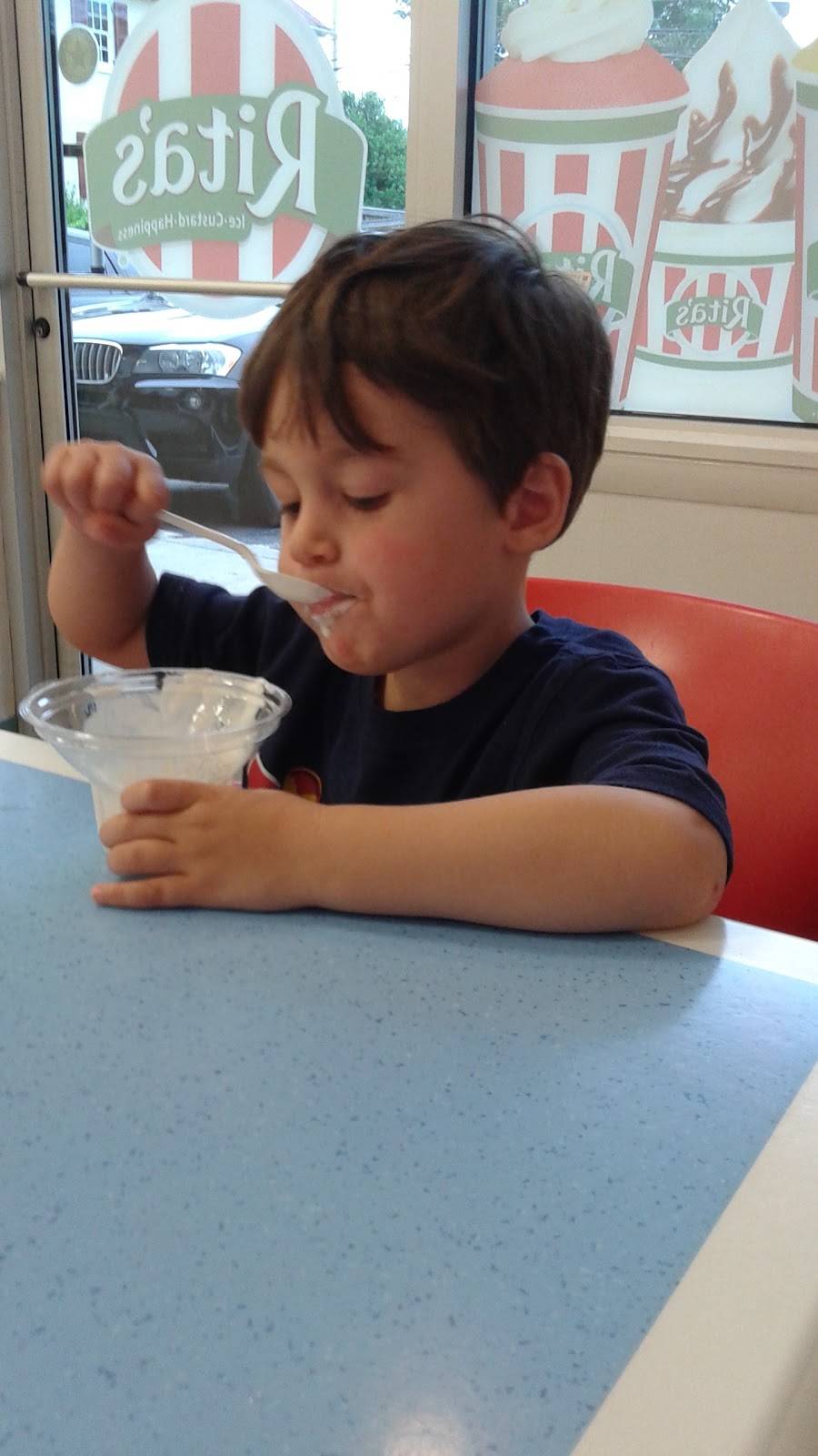 Ritas Italian Ice & Frozen Custard | restaurant | 2323 Pottstown Pike, Pottstown, PA 19465, USA | 6104696669 OR +1 610-469-6669