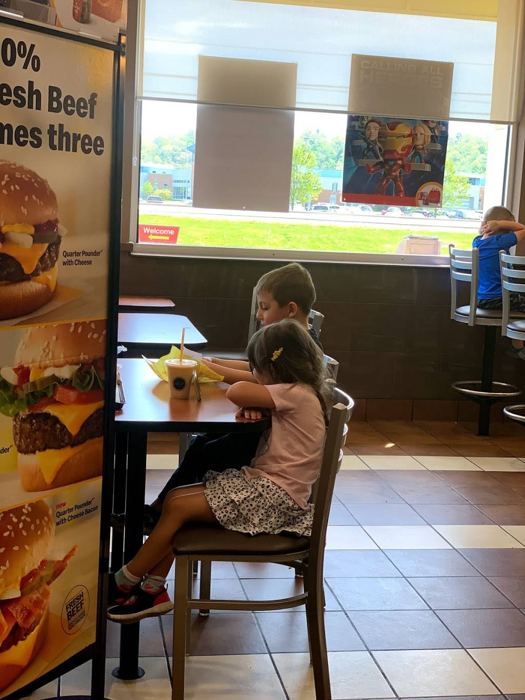 McDonalds | cafe | 555 Taylorsville Rd, Taylorsville, KY 40071, USA | 5024777919 OR +1 502-477-7919