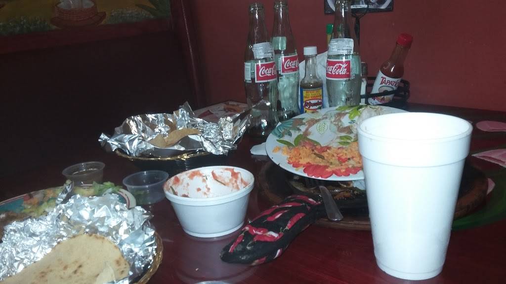 Rommelitos Pizzeria | restaurant | 9785 S Orange Blossom Trail, Orlando, FL 32837, USA | 4078883065 OR +1 407-888-3065