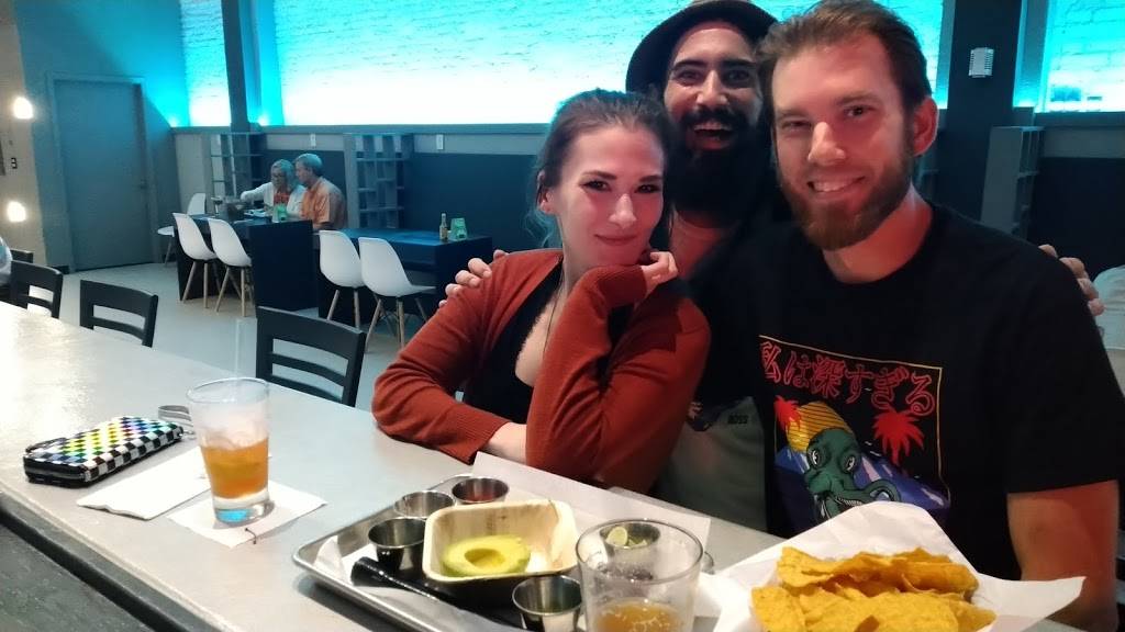 Alibi Eatery & Craft Bar | restaurant | 115 E Tyler St Ste 102, Longview, TX 75601, USA | 4306257113 OR +1 430-625-7113