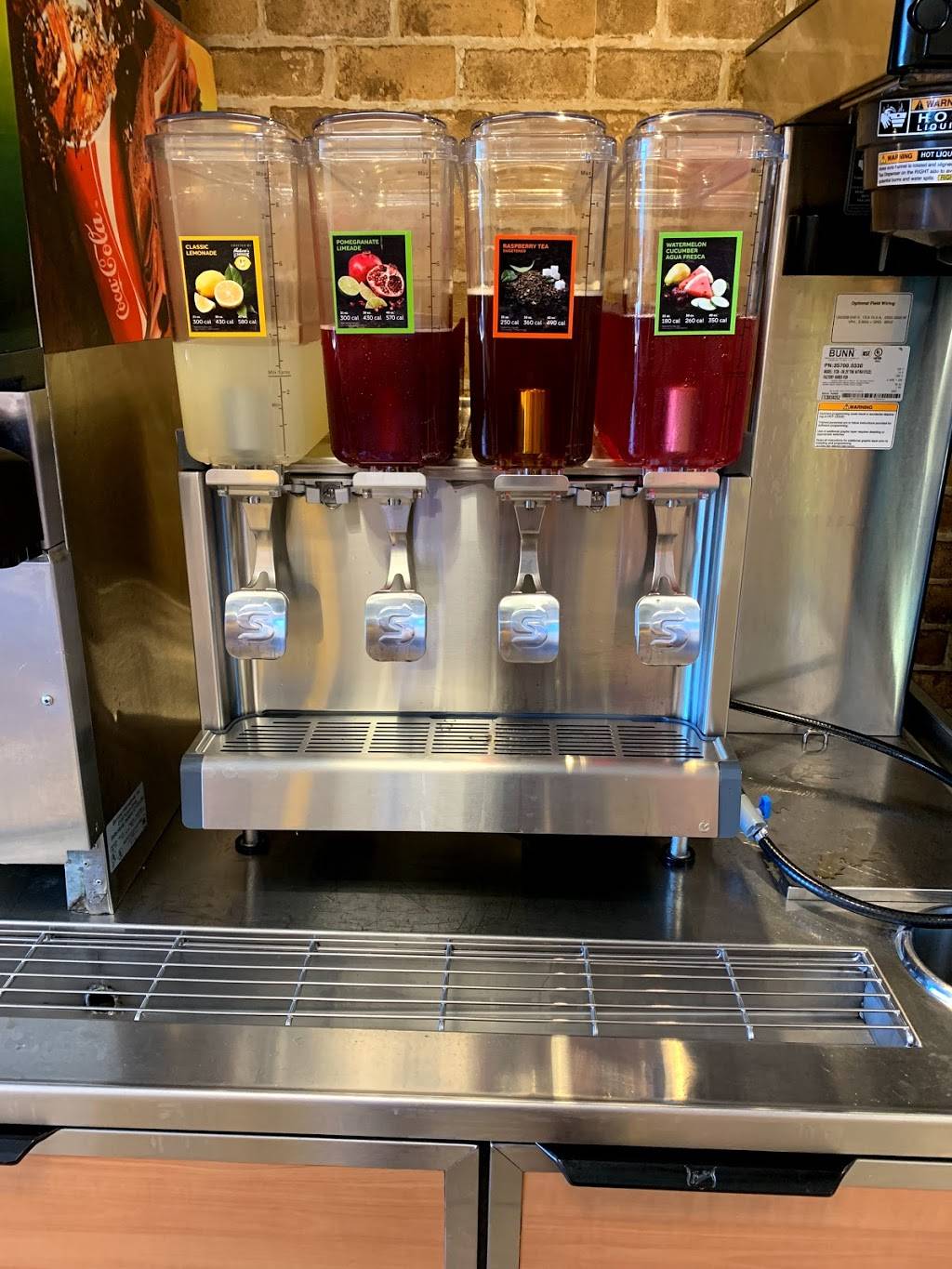 Subway | restaurant | 124 US-1, Bucksport, ME 04416, USA | 2074693382 OR +1 207-469-3382