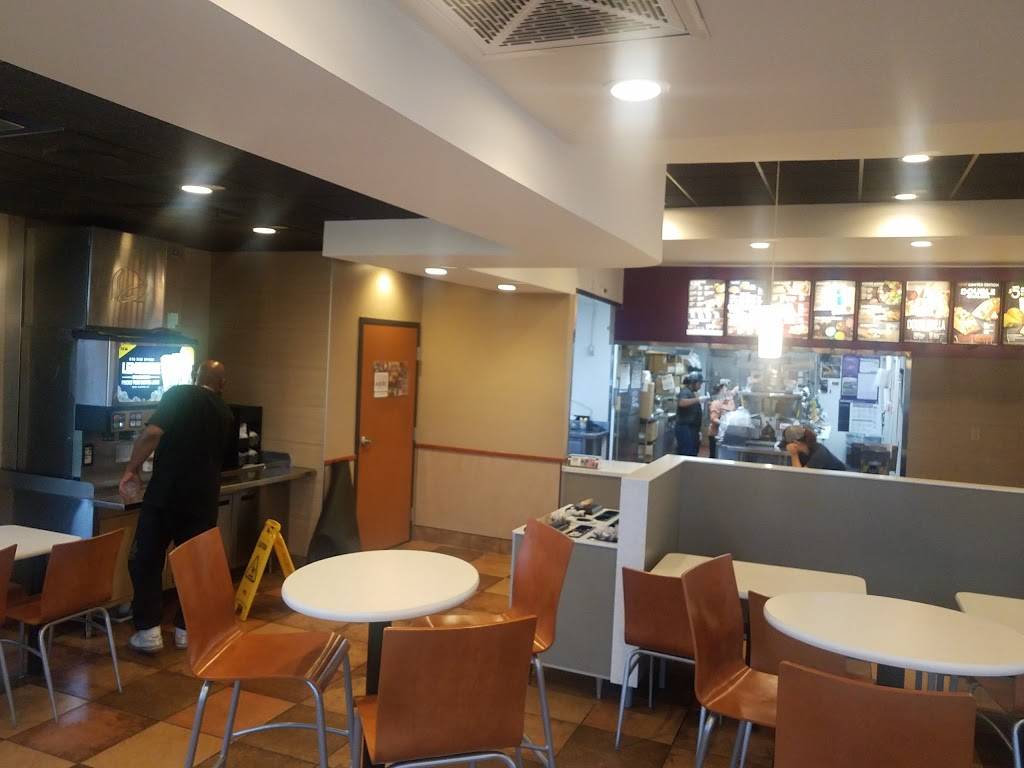 Taco Bell | meal takeaway | 1115 Upper Valley Pike, Springfield, OH 45504, USA | 9373234313 OR +1 937-323-4313
