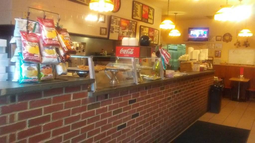 Franks Pizza New York Style | restaurant | 585 S West End Blvd #855, Quakertown, PA 18951, USA | 2155369124 OR +1 215-536-9124