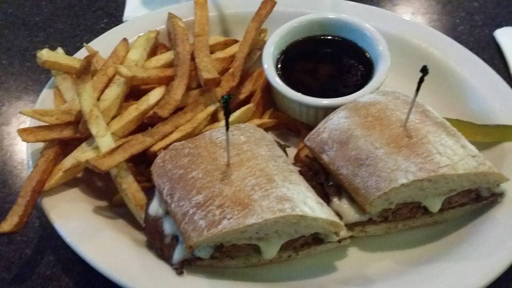 Maxwells Pub & Grill | restaurant | 737 SW 185th Ave, Beaverton, OR 97006, USA | 5036494688 OR +1 503-649-4688