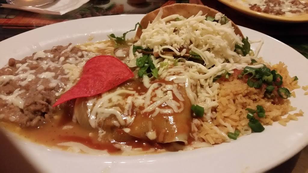 Casa Vieja | restaurant | 18401 Soledad Canyon Rd, Santa Clarita, CA 91387, USA | 6612529804 OR +1 661-252-9804