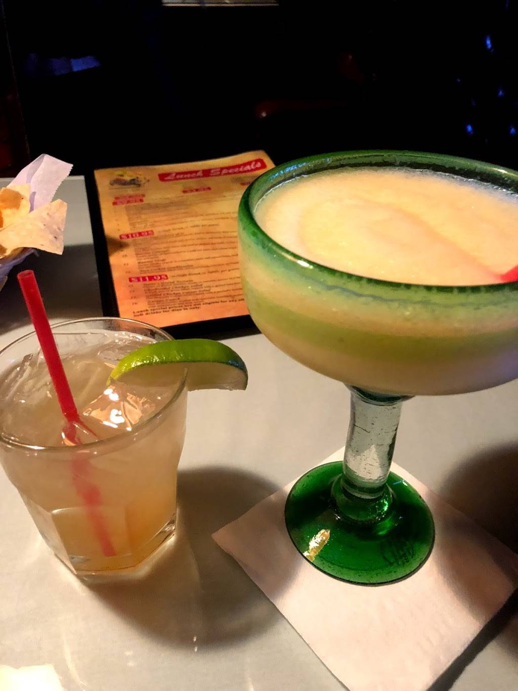 Darios Mexican Restaurant | restaurant | 24523 Newhall Ave, Newhall, CA 91321, USA | 6612556868 OR +1 661-255-6868