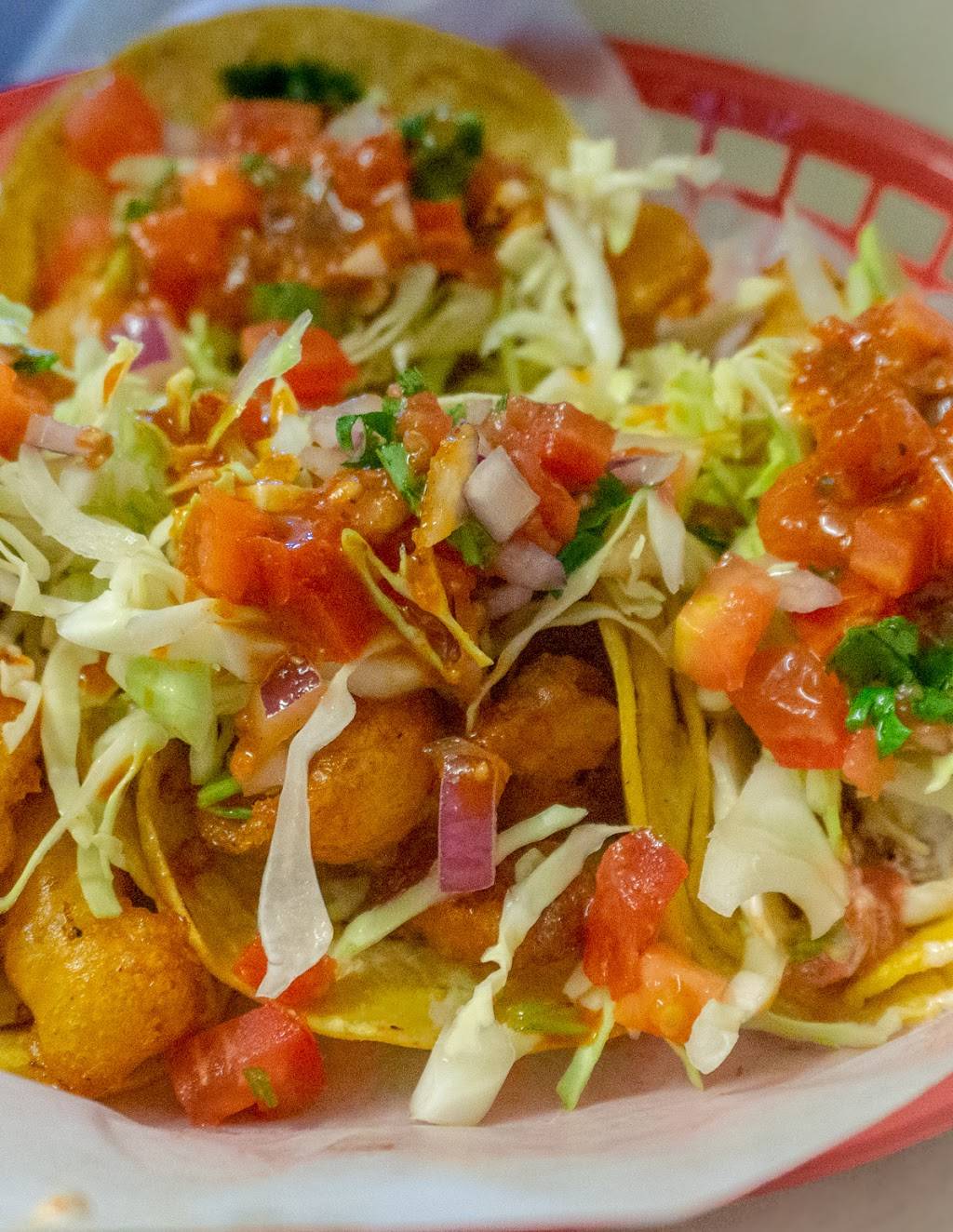 Mar y Tierra Tacos Fish | restaurant | 16026 Pioneer Blvd, Norwalk, CA 90650, USA | 5624551772 OR +1 562-455-1772