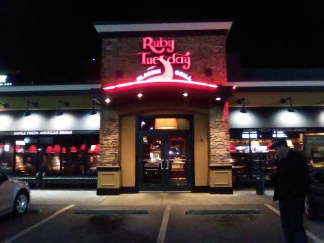 Ruby Tuesday | restaurant | 7406 Chapman Hwy, Knoxville, TN 37920, USA | 8655774070 OR +1 865-577-4070