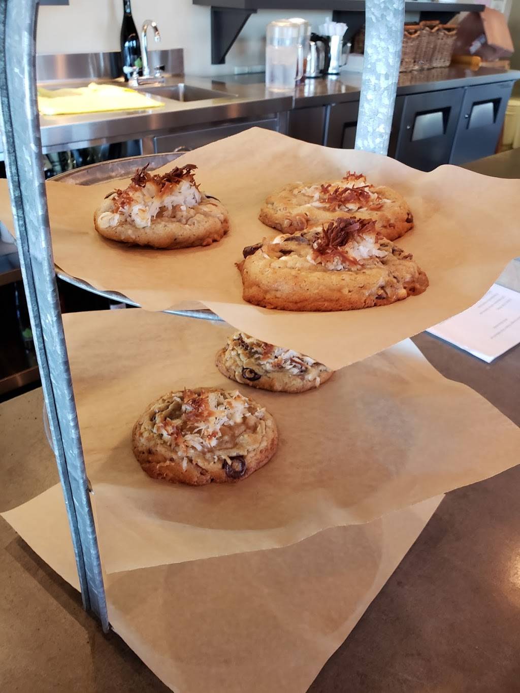 Lodi Airport Cafe | restaurant | N 99 Frontage Rd & E Jahant Rd, Acampo, CA 95220, USA | 2093699126 OR +1 209-369-9126