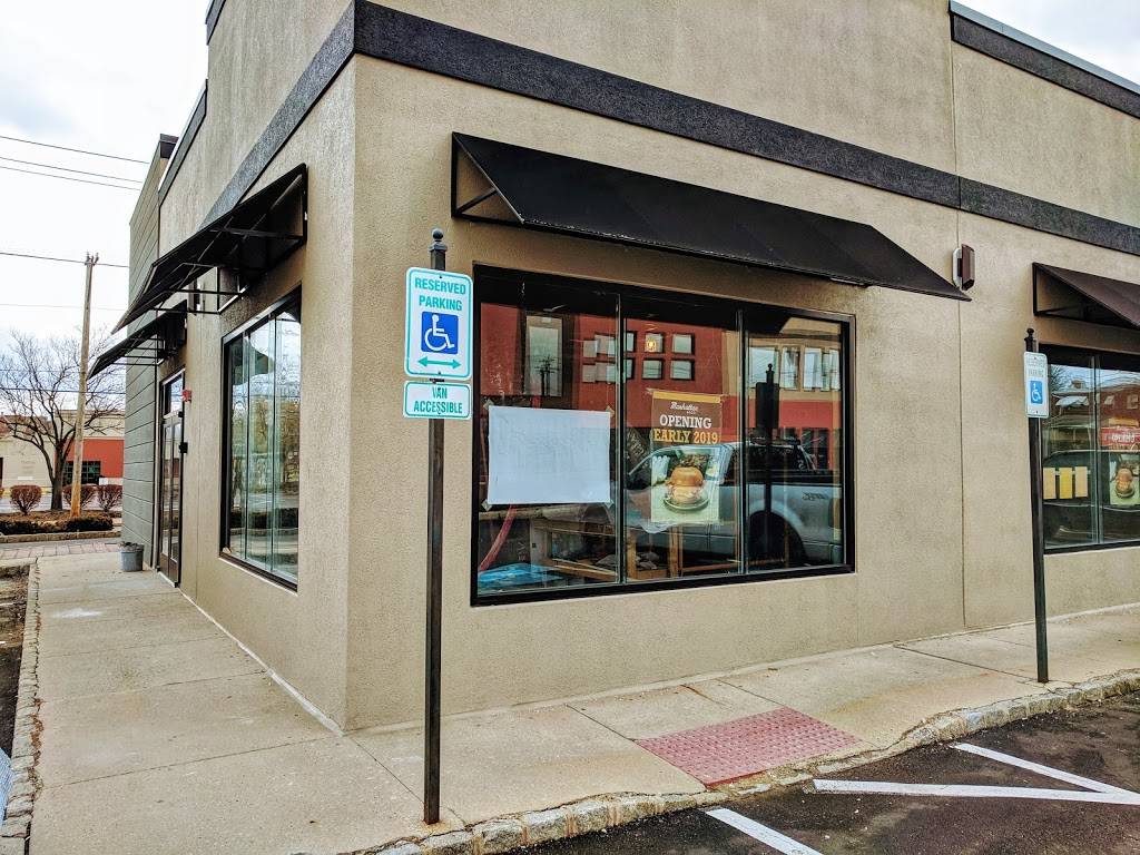 Manhattan Bagel | restaurant | 401 S Broad St, Lansdale, PA 19446, USA | 2156479990 OR +1 215-647-9990