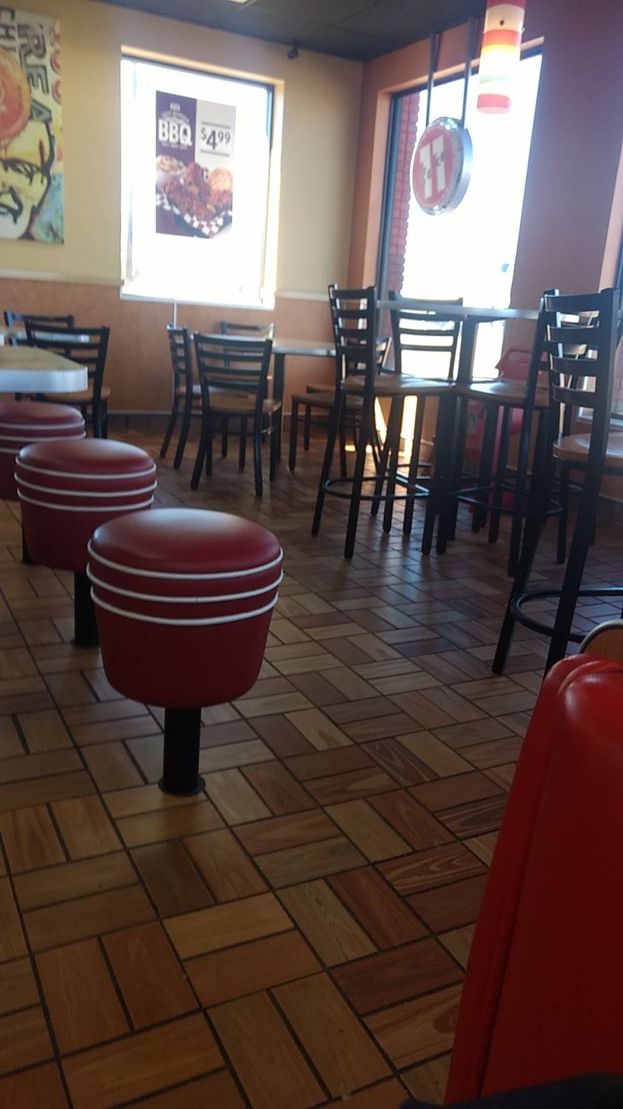 KFC | restaurant | 123 W Presley Blvd, McComb, MS 39648, USA | 6016846841 OR +1 601-684-6841