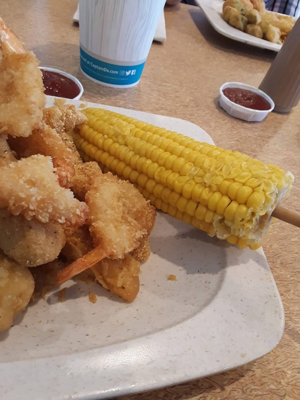 Captain Ds | restaurant | 6111 Goodman Rd, Olive Branch, MS 38654, USA | 6628905537 OR +1 662-890-5537