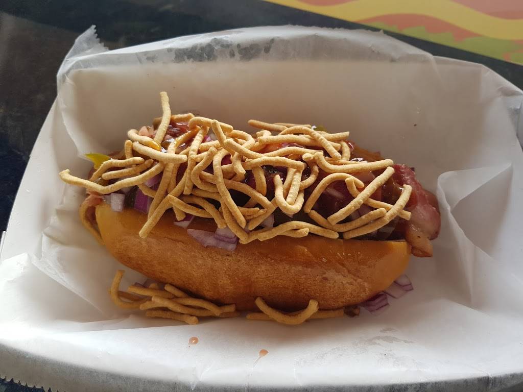 Sweet Dogs | restaurant | 4749 SW 8th St, Miami, FL 33134, USA | 3054484900 OR +1 305-448-4900