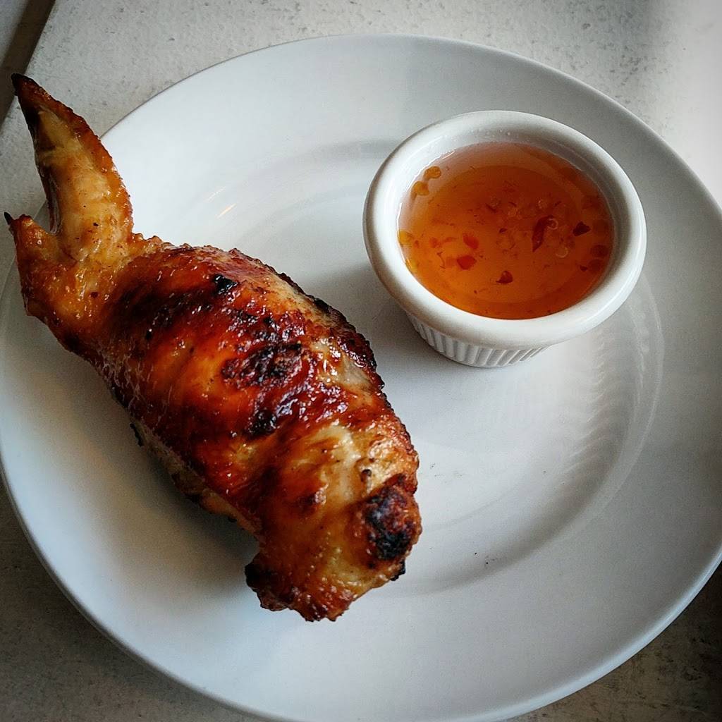 Bees Cuisine | restaurant | 2336 N Farwell Ave, Milwaukee, WI 53211, USA | 4145512166 OR +1 414-551-2166