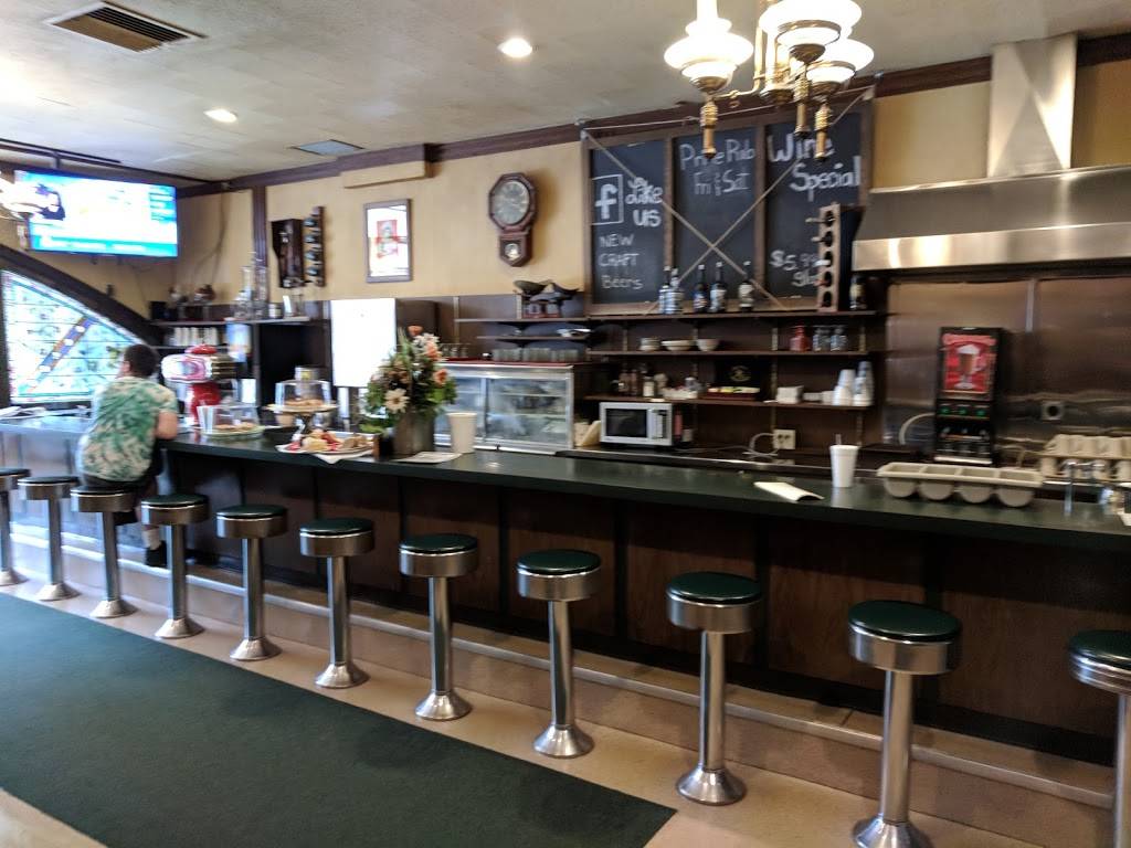 1946 Berrys Restaurant | restaurant | 15 W Main St, Norwalk, OH 44857, USA | 4196682394 OR +1 419-668-2394