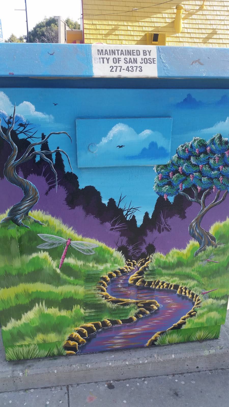 Wienerschnitzel | restaurant | 902 E Santa Clara St, San Jose, CA 95116, USA | 4082933897 OR +1 408-293-3897