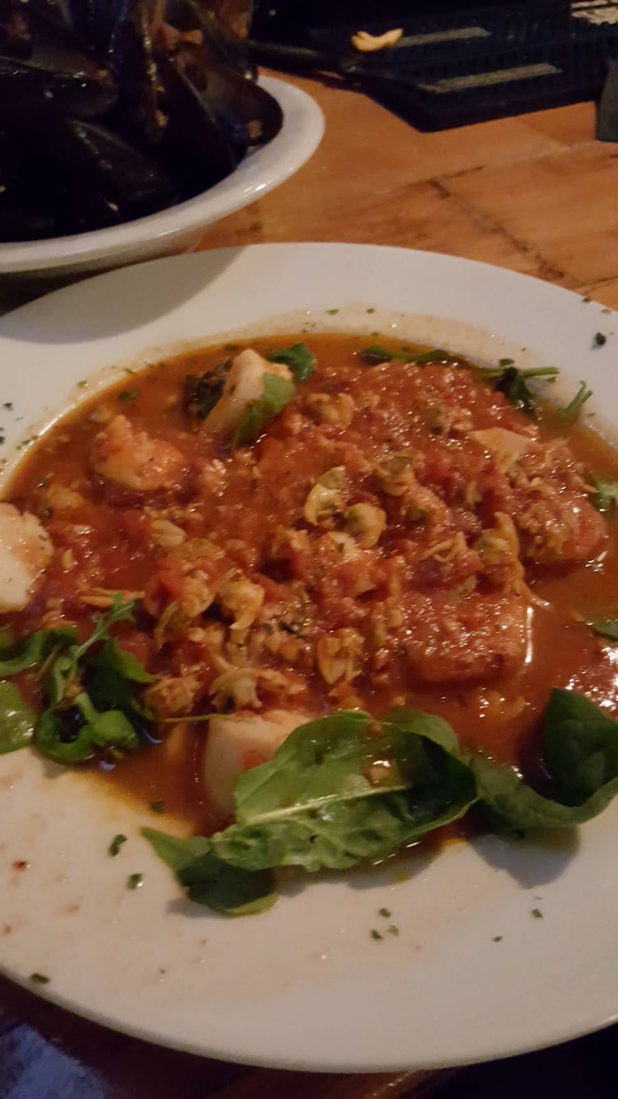 JPs Bistro | restaurant | 496 Woodford St, Portland, ME 04103, USA | 2078994224 OR +1 207-899-4224