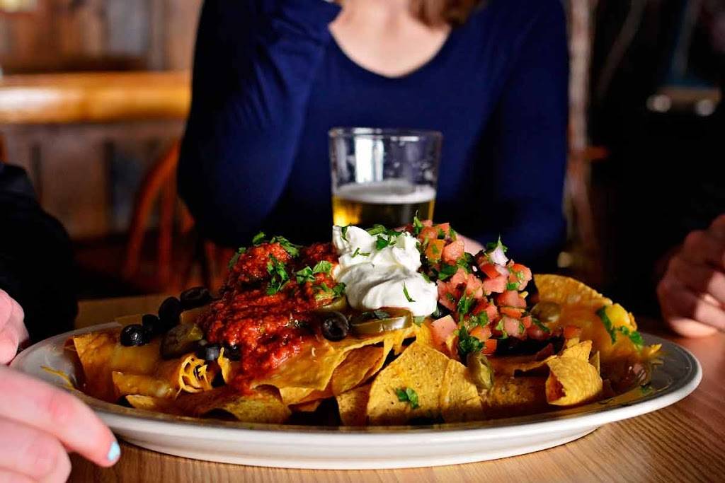 Oak Mountain | restaurant | 141 Novosel Way, Speculator, NY 12164, USA | 5185483606 OR +1 518-548-3606