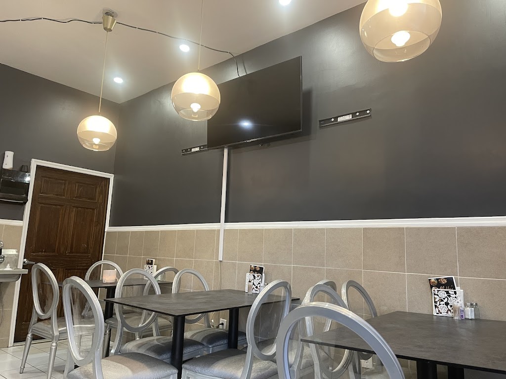 Wakkys African Restaurant | restaurant | 1174 St Marks Ave, Brooklyn, NY 11213, USA | 3478858699 OR +1 347-885-8699