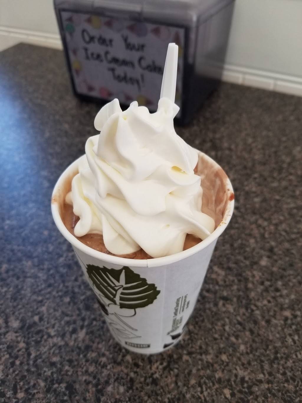 BJs Dairy Bar & Eatery | restaurant | 24 Ontario Rd, Mitchell, ON N0K 1N0, Canada | 5193484440 OR +1 519-348-4440