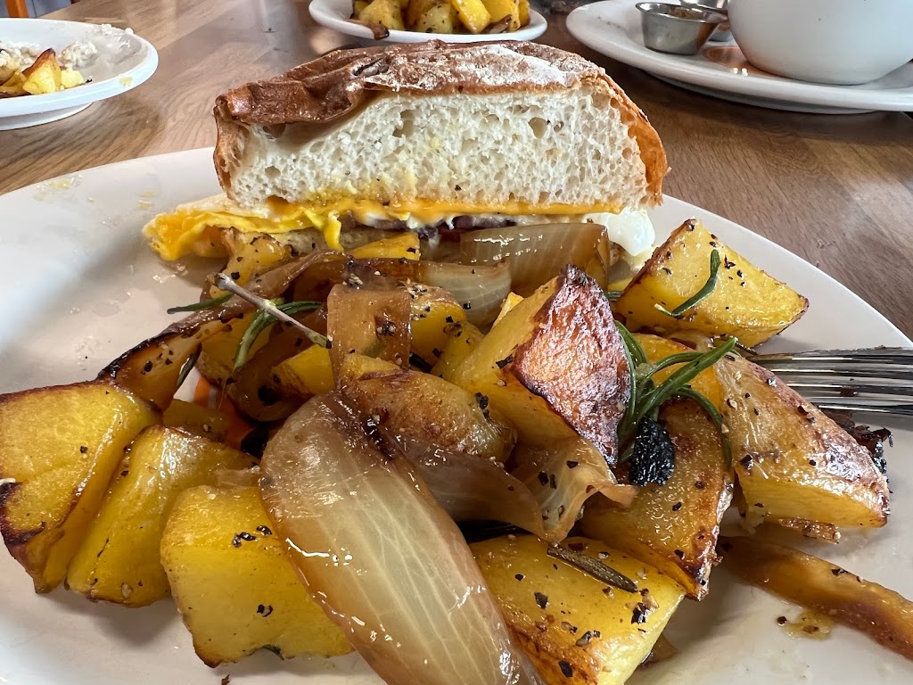 Matts Big Breakfast | restaurant | 7507 W Rose Garden Ln #107, Glendale, AZ 85308, USA | 6232599836 OR +1 623-259-9836