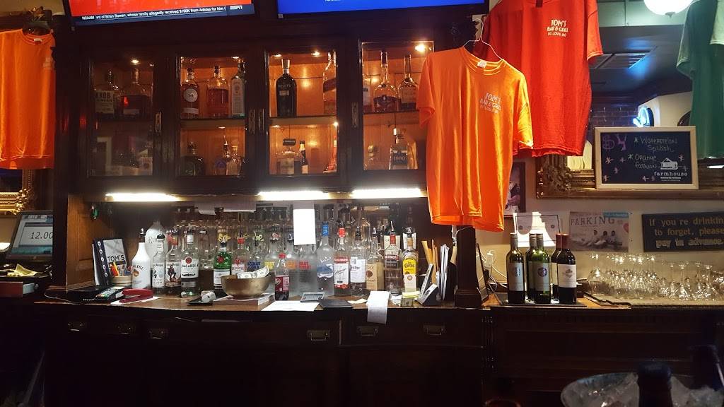 Toms Bar & Grill | restaurant | 20 S Euclid Ave, St. Louis, MO 63108, USA | 3143674900 OR +1 314-367-4900